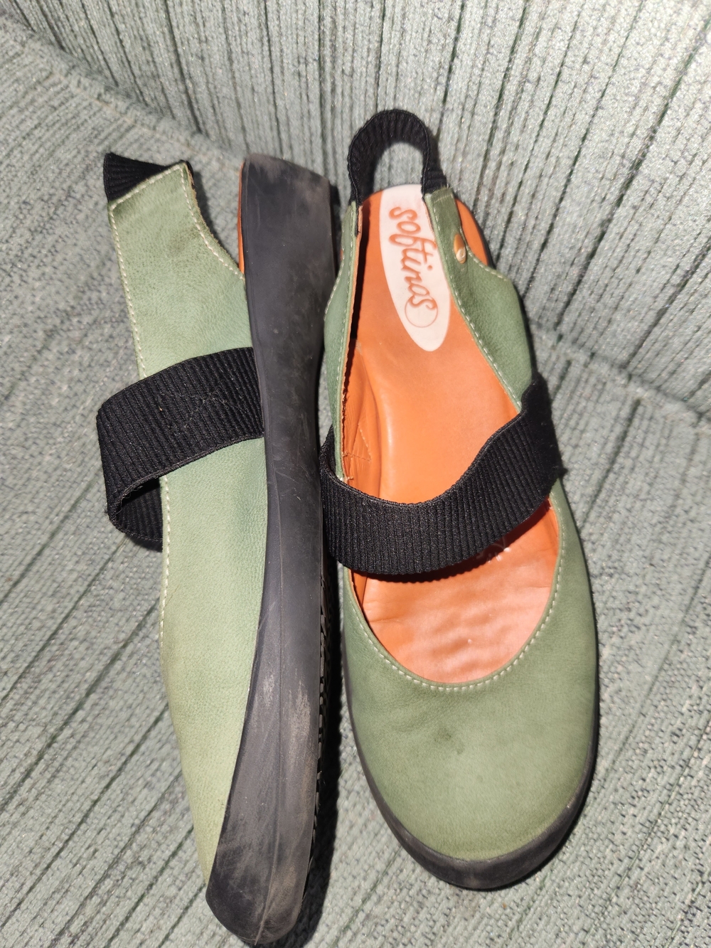๐Softino by Fly London Slingback Flats